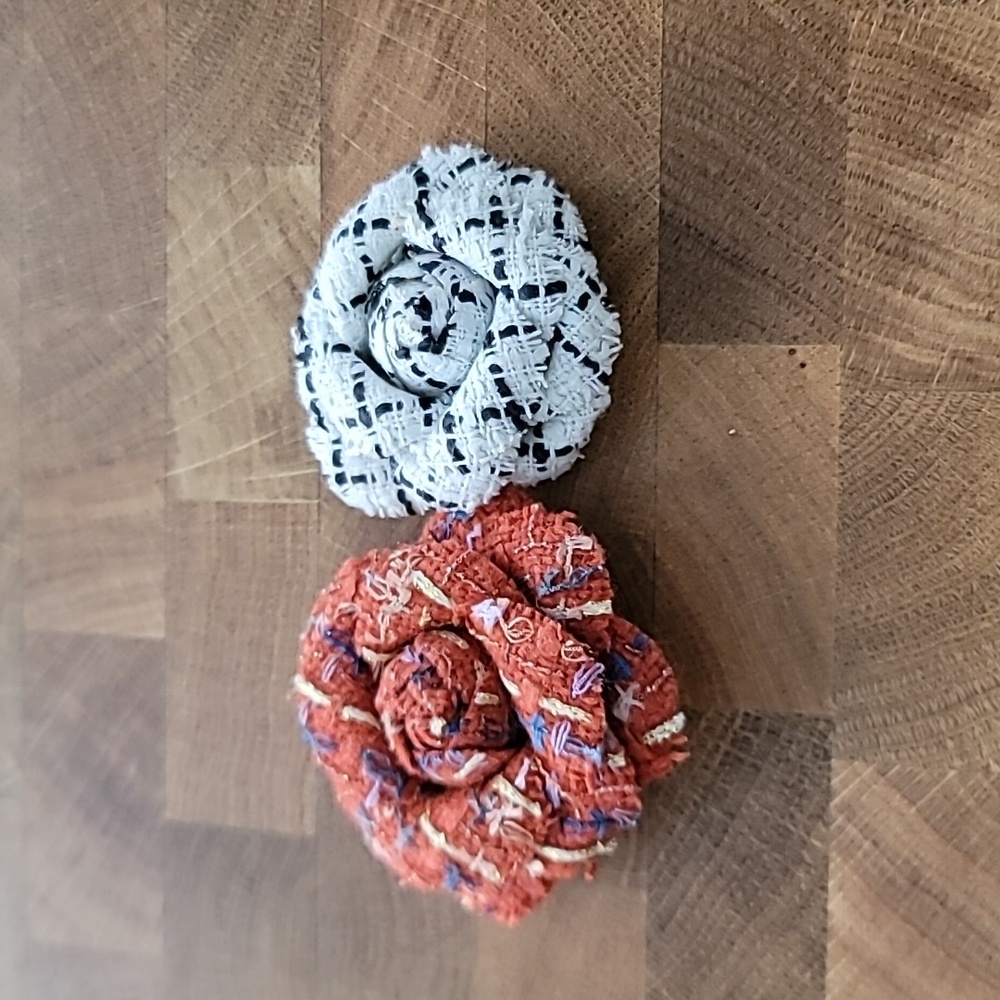 Brooch/hair accessory